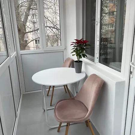 Family Apartment *